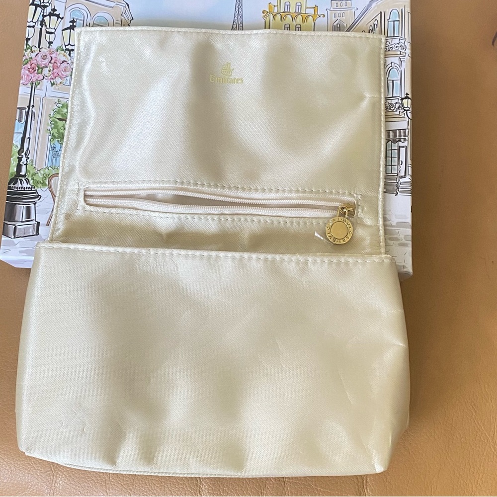 Bvlgari Ivory Satin Clutch Emirates Toiletries Amenity Pouch with Logo Gold Ring - Picture 10 of 15